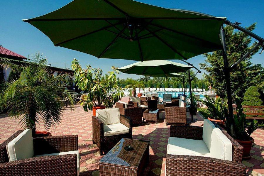 Hotel Levisticum Bacau Exterior photo